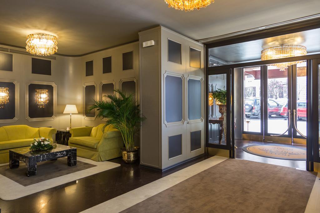 Hotel Beverly Hills — Foto 3
