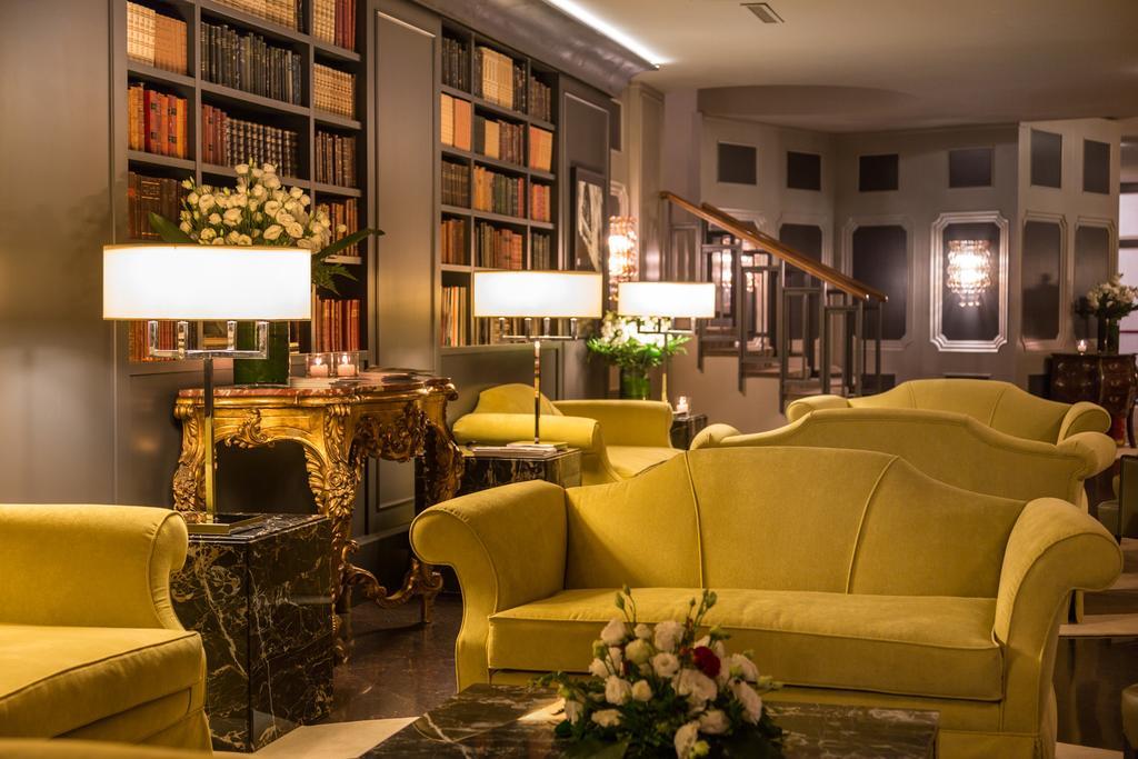 Hotel Beverly Hills — Foto 1